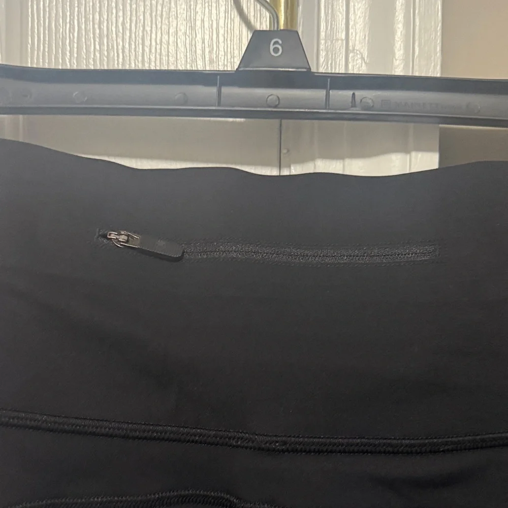 Lululemon Speed Light Tight Leggings Size 8 with drawstring. - Picture 3 of 7